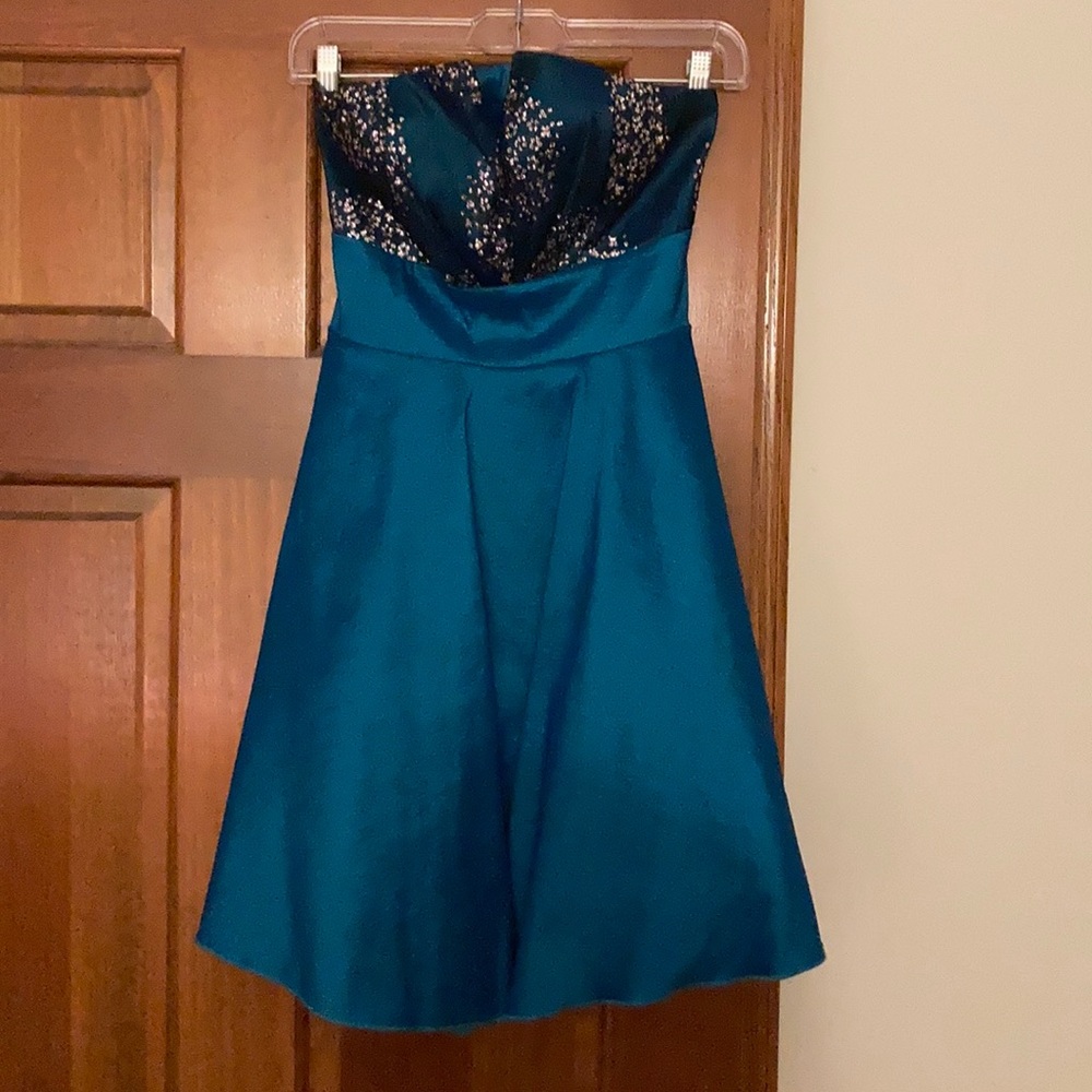 Blue strapless dress